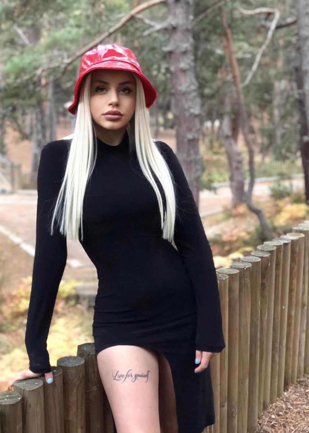 Ela Beylikdüzü Hilal Escort Bayan Beylikdüzü Hilal Escort Ela Fotoğrafı (3)